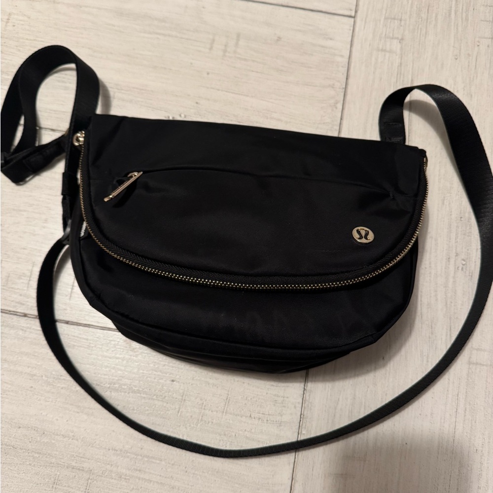 lululemon athletica Black Crossbody Bag 5L